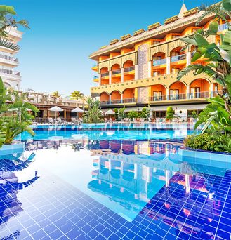 Hotel Orange Palace Side