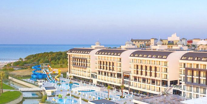 Diamond De Luxe Hotel & Spa