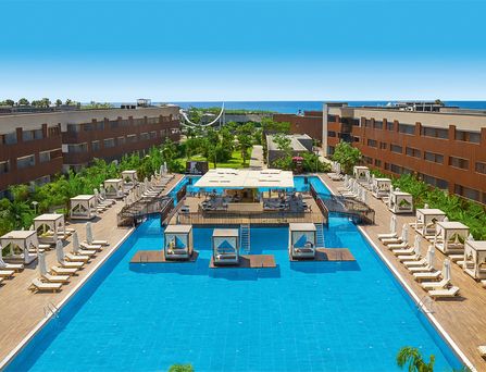 Jacaranda Luxury Resort