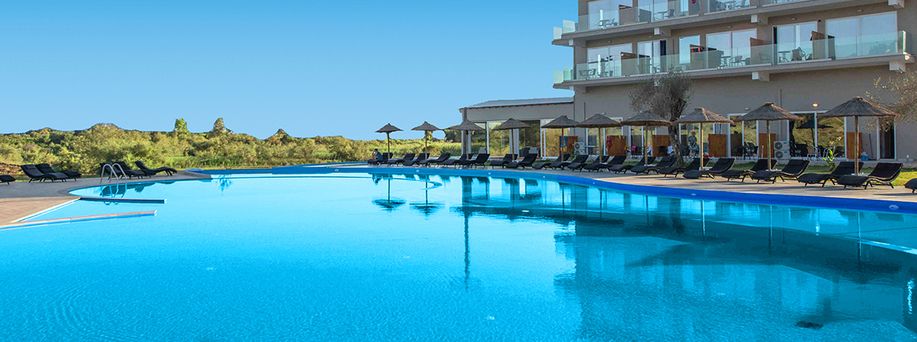 Nino Laguna Holiday Resort