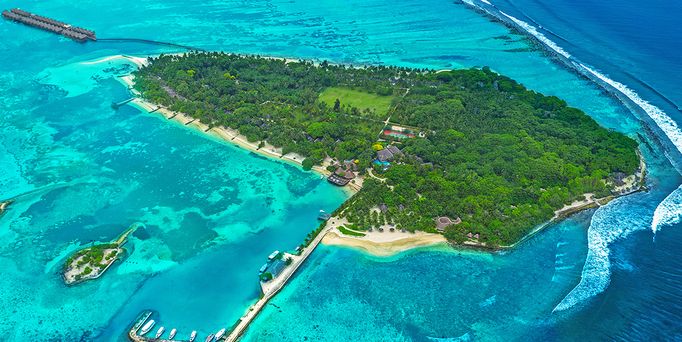 Adaaran Select Hudhuran Fushi Resort