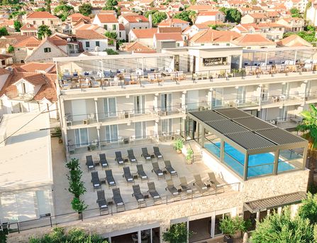 Hotel Osam