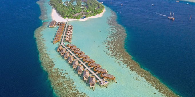 Vilamendhoo Island Resort & Spa