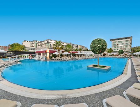 Hotel White City Resort