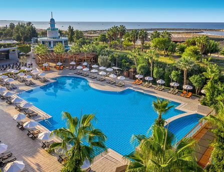 Hotel Commodore Elite Suites & Spa