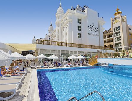 Hotel Side Royal Palace