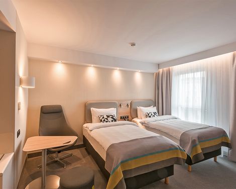 34+ nett Bilder Holiday Inn Express Hotels : Holiday Inn Express Hotels In Haikou Hainan Aktuelle Preise 2021 Hotel Mix De : Guests can enjoy free breakfast and free instant coffee during their stay.