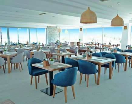 allsun Hotels. Schön eingerichtetes Restaurant 