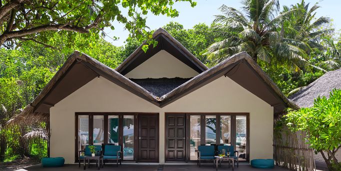 Adaaran Select Hudhuran Fushi Resort