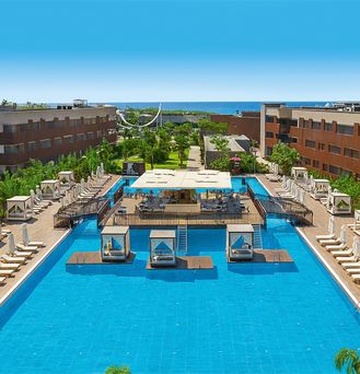 Jacaranda Luxury Resort