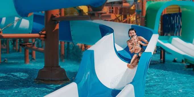 Wasserrutschen-Hotels, alltours