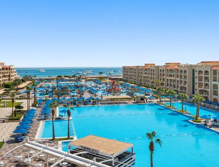 Pickalbatros White Beach Resort