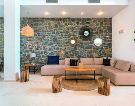 allsun Hotels. Stilvolle Sitzlounge 