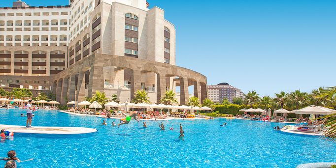 Melas Hotel Lara